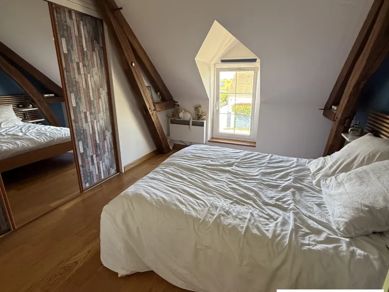 Maison de 1886 rénovée avec goût dans village de campagne