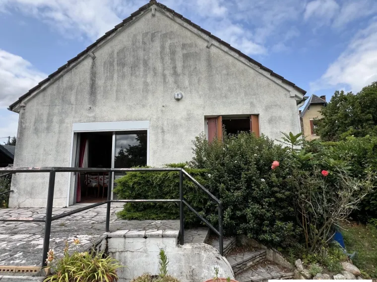 Charmante maison avec sous-sol à Sully-sur-Loire, agrémentée