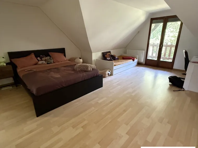 TRES BELLE MAISON DE CAMPAGNE AVEC ETANG