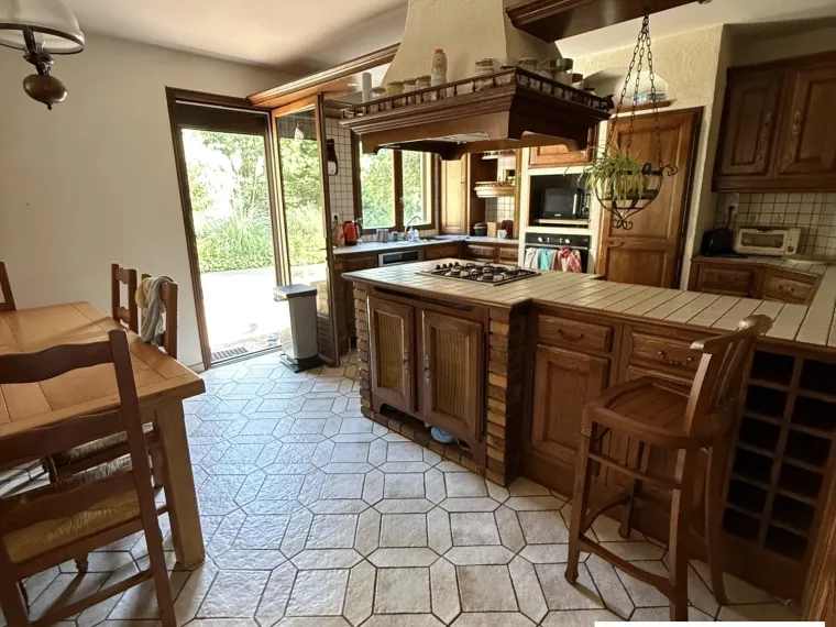 TRES BELLE MAISON DE CAMPAGNE AVEC ETANG