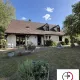 TRES BELLE MAISON DE CAMPAGNE AVEC ETANG