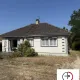 Maison de plain pieds dans village de campagne