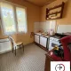 Maison de plain pieds dans village de campagne