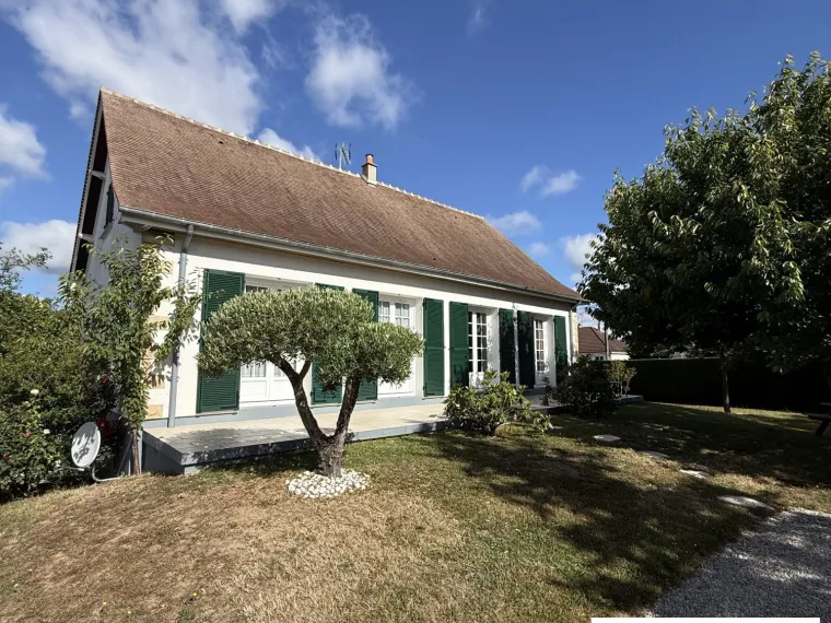 Maison sur sous-sol en très bon état