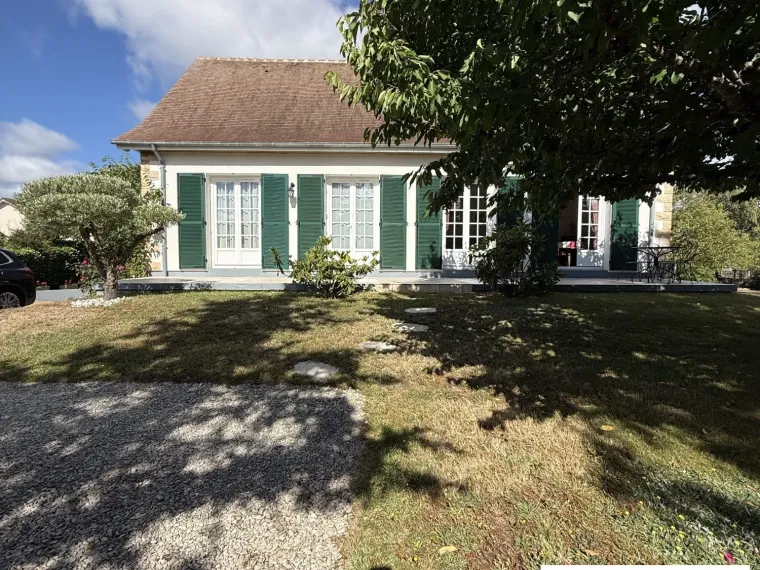 Maison sur sous-sol en très bon état