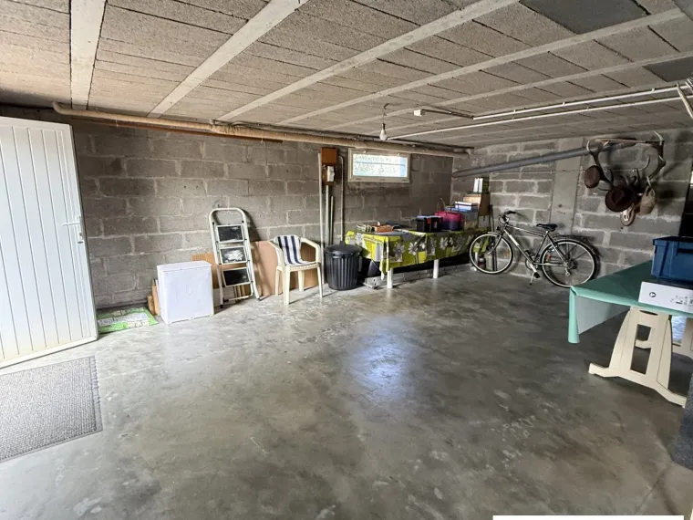 Maison sur sous-sol en très bon état