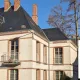 VUE SUR LE CHATEAU DE SULLY SUR LOIRE. GRANDE MAISON DE VILLE PL
