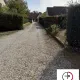 Beau pavillon avec jardin paysagé