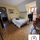 Beau pavillon avec jardin paysagé